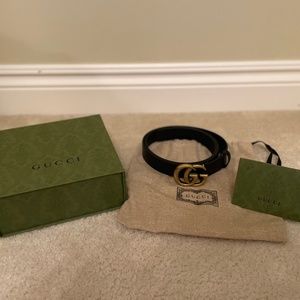 Black Gucci belt